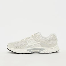 Nike   V5 RNR (GS) bež