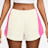 Nike Sportswear Windrunner Play Knit 2" Short bege
