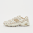 New Balance 740 beige