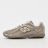 New Balance 204L bruin