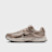 Nike   V5 RNR PRM sanddrift/off noir-blur-lt orewood brn marrón