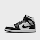 Jordan WMNS Air Jordan 1 Mid negro 27294 1