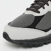 Unselected, New Balance, 2002 black, grey