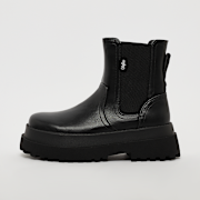 Selected, Buffalo, Pluto Chelsea, black