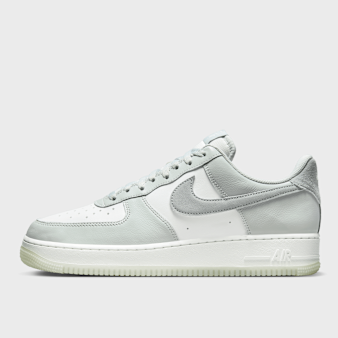 Nike, Air Force 1 '07 LV8, white