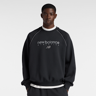 New Balance, Linear Graphic Fleece Crew, zwart