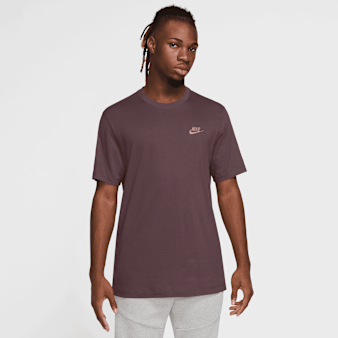 Nike  , Sportswear Club T-Shirt, brown