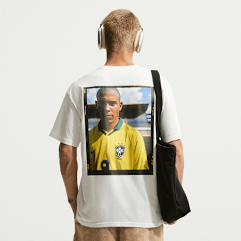 Nike  , Sportswear "R9" T-Shirt, beige