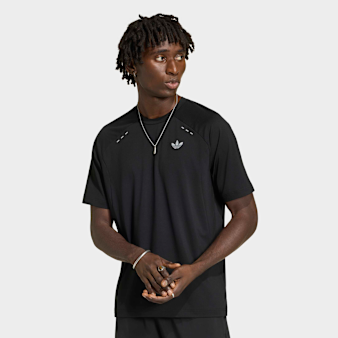 adidas Originals, Tech Trefoil Essentials Polyester Tee, black