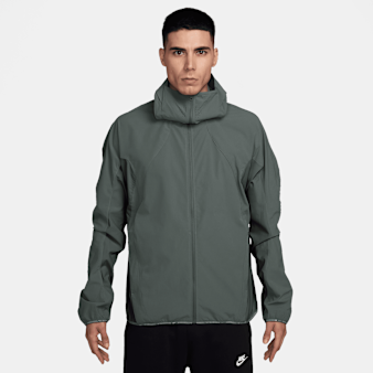 Nike  , Tech Helios Dri-FIT Long-Sleeve Shell, green