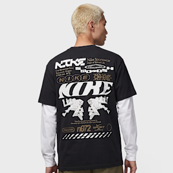 Nike, Sportswear Loose Poster Tee, black
