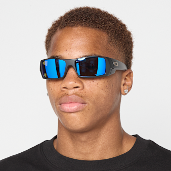 Oakley, Gascan, black