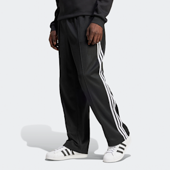 adidas Originals, Adicolor Baggy Fit Firebird Trackpant, black